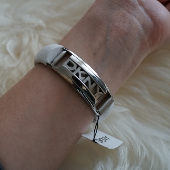 New&Authentic DKNY Bangle Women's Watch - Picture 2 of 4